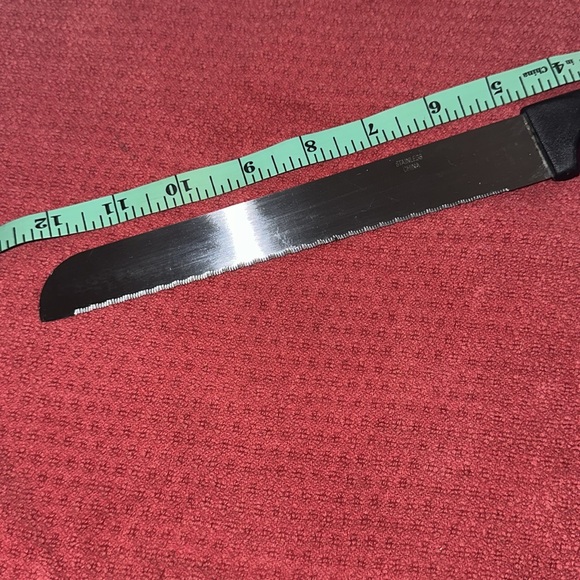 Bread knife with plastic handle stainless steel ๐ - Picture 3 of 8